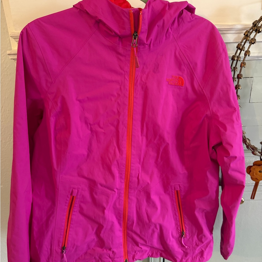 The North Face Pink and orange windbreaker rain Jacket size L EEUC